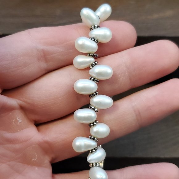 7 Inch Sterling Silver Cute Genuine White Pearls Bracelet - Picture 2 of 6